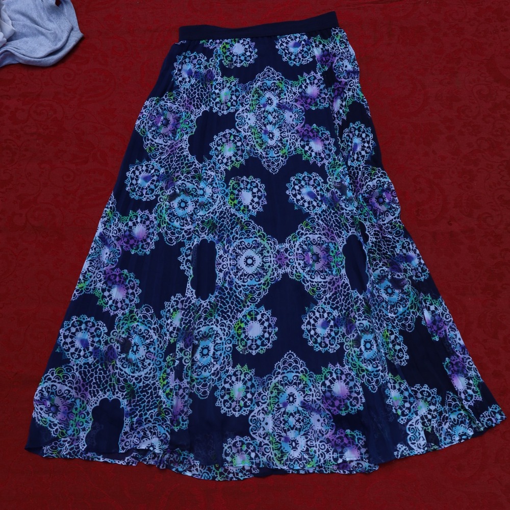 Peter Nygard Maxi Skirt Womens Small Blue Medallion Pleated Excellent Boho